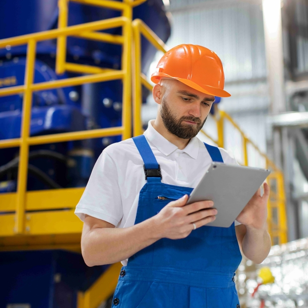 working-building-construction-pero